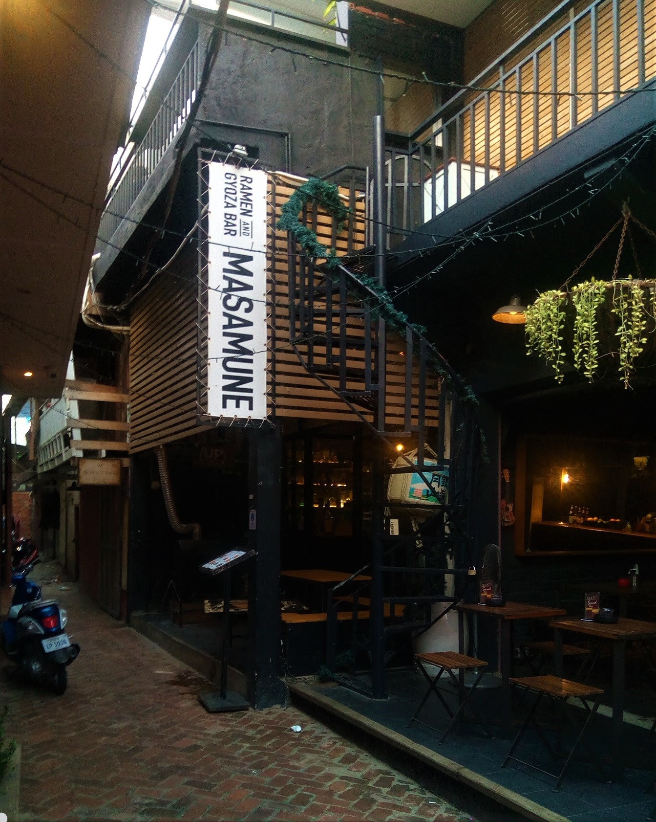 【飲食店】ラーメン・ギョーザバー・マサムネ（Ramen & Gyoza Bar Masamune）